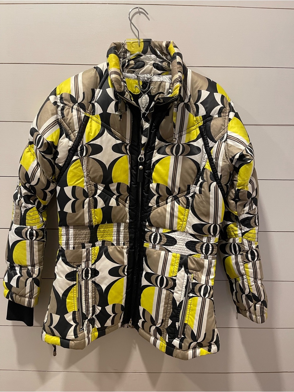 Obermeyer Vintage Womens Geometric Puffer Jacket - Yellow, Black & White Size 8